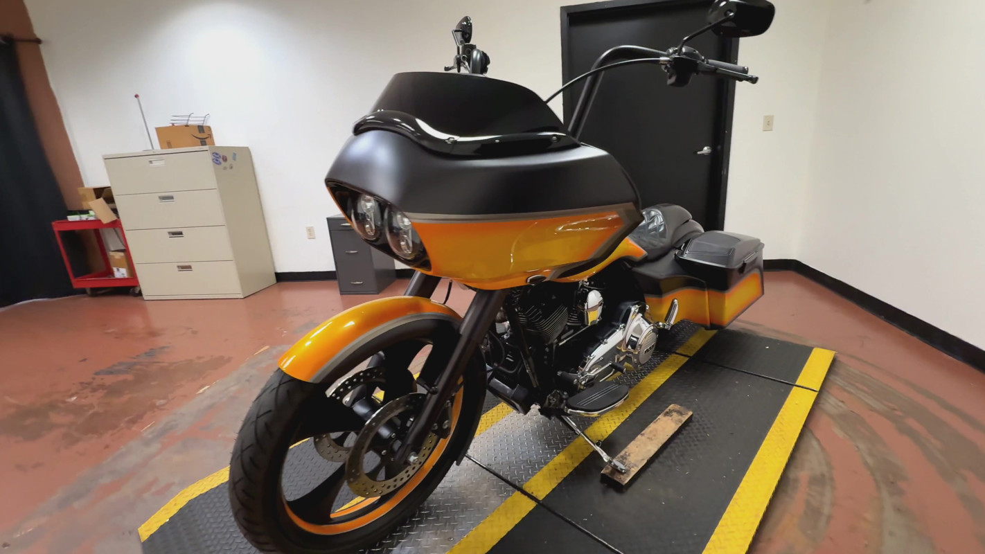 Road Glide® Custom