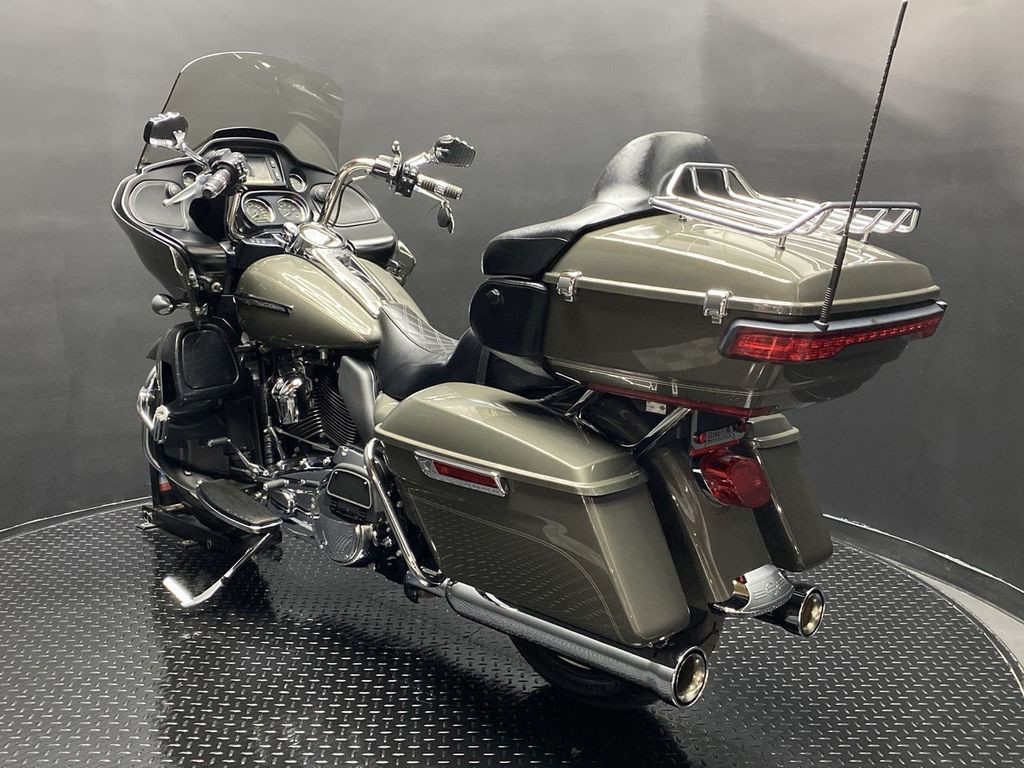 Road Glide® Ultra