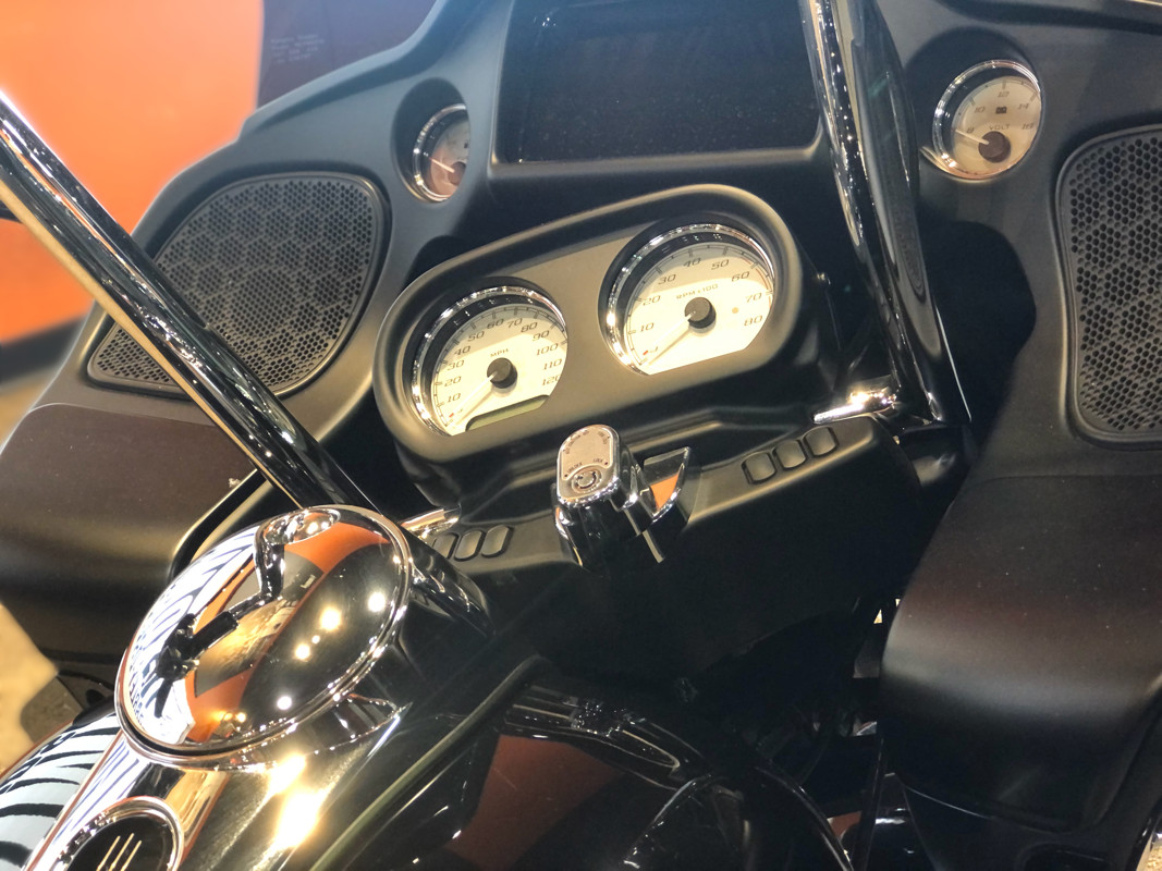Road Glide®