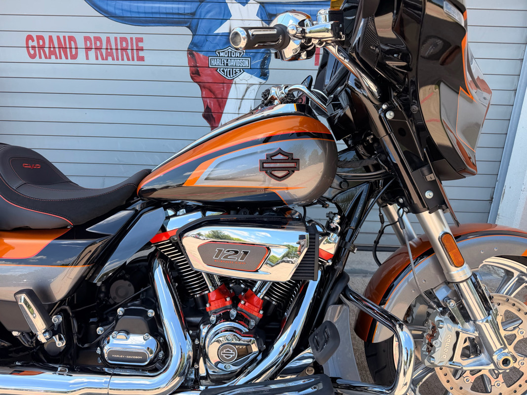 CVO® Street Glide®