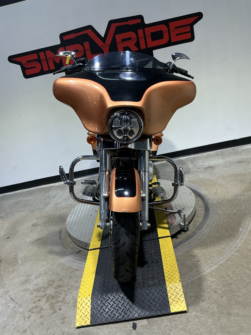 Street Glide®