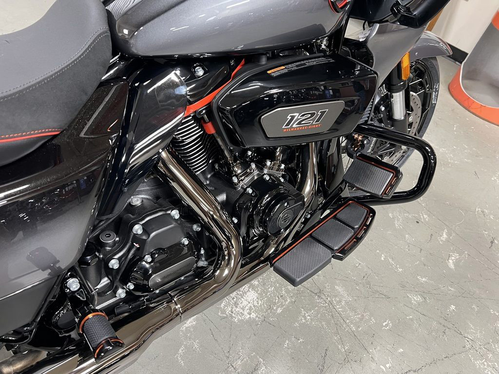 CVO® Road Glide®