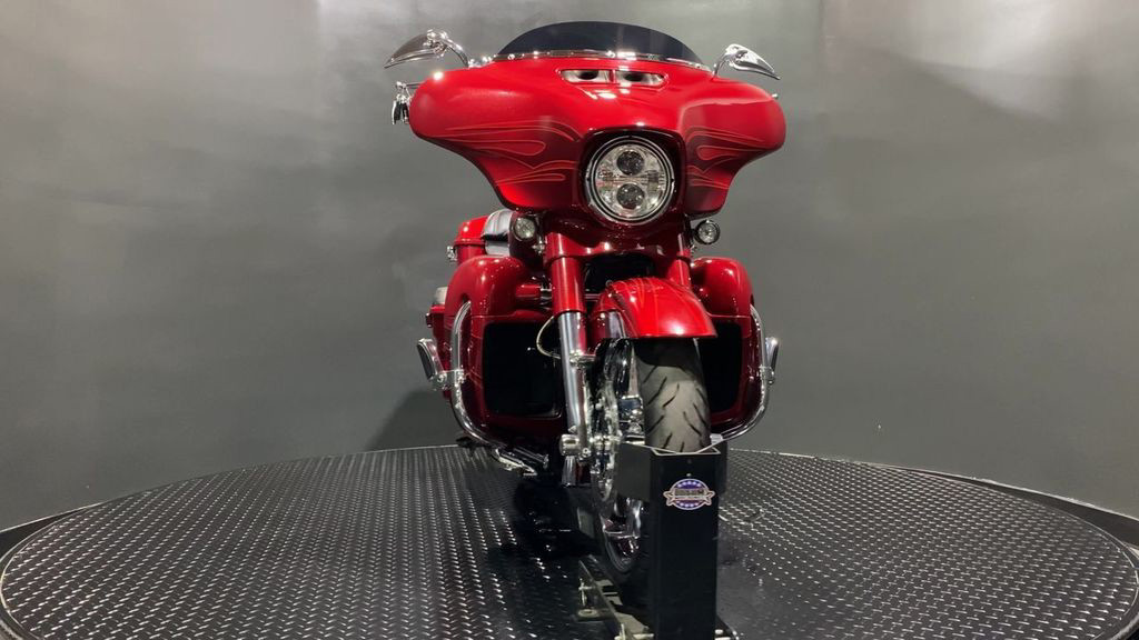 CVO® Street Glide®