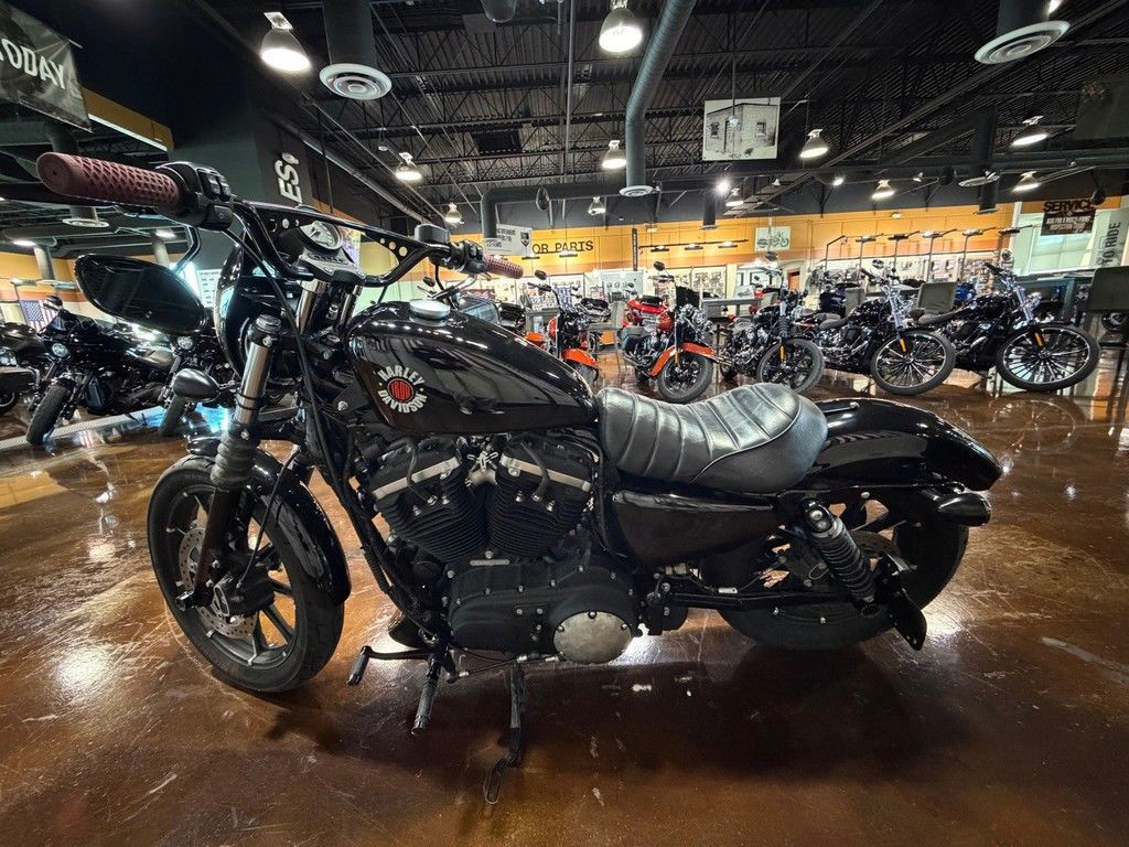 Iron 883®