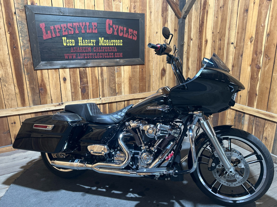 Road Glide®