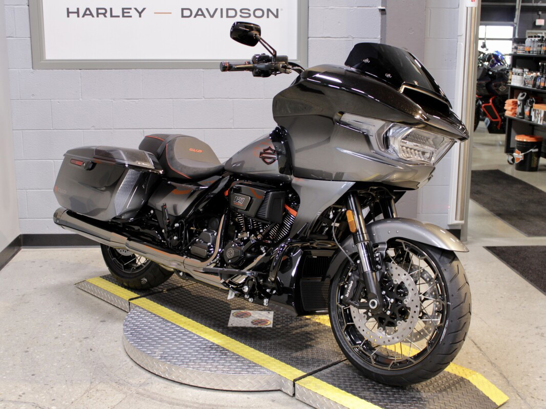 CVO® Road Glide®