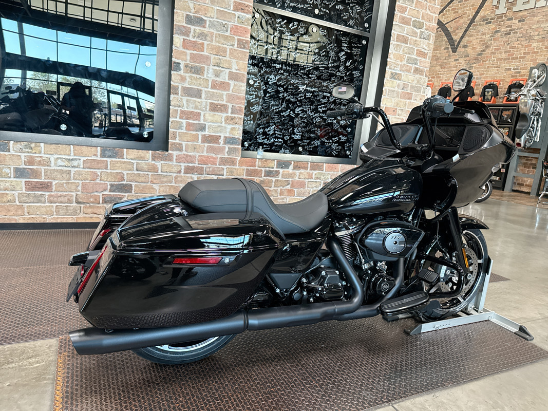 Road Glide®