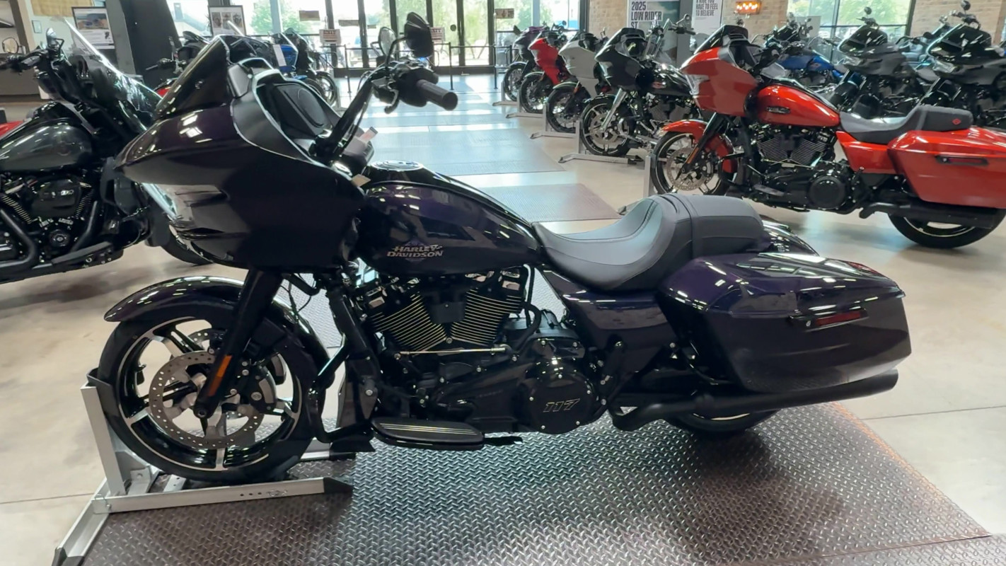 Road Glide®