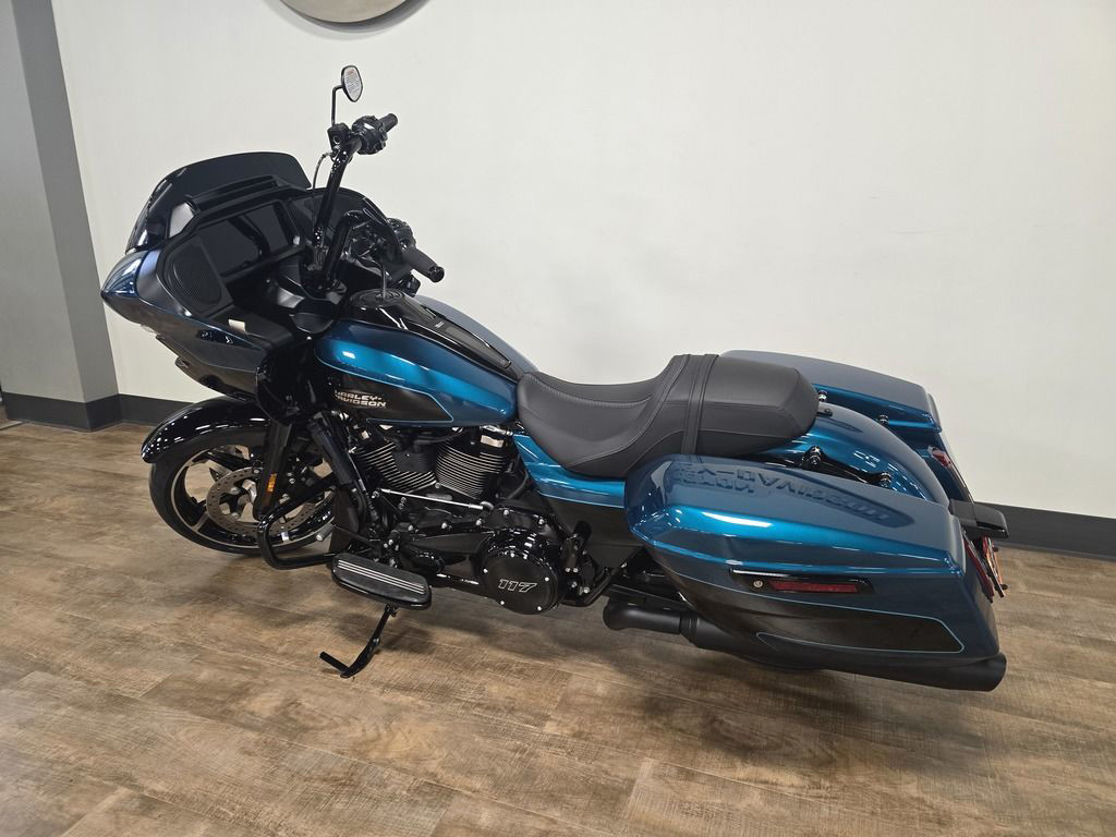 Road Glide®