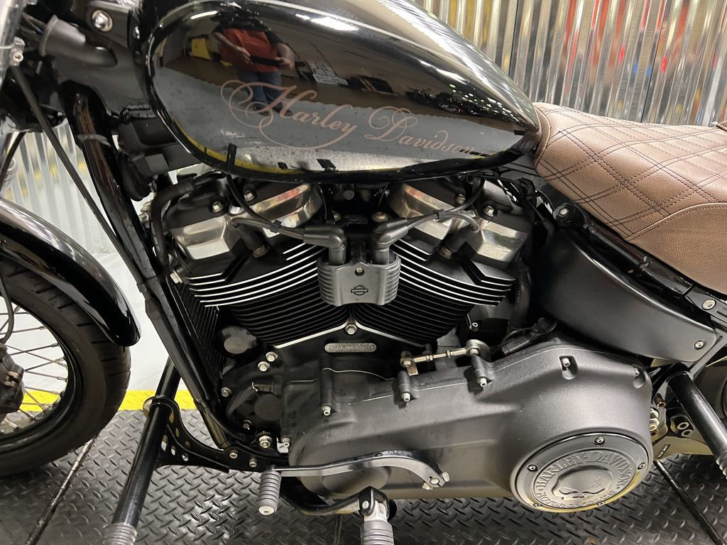 Softail® Street Bob®