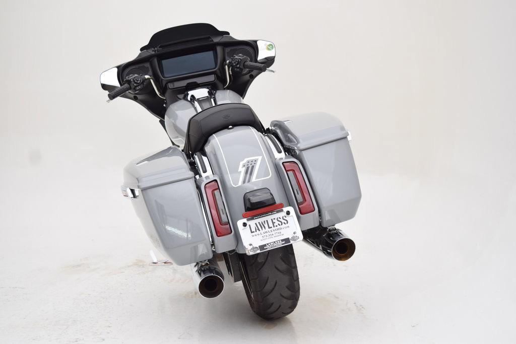Street Glide®