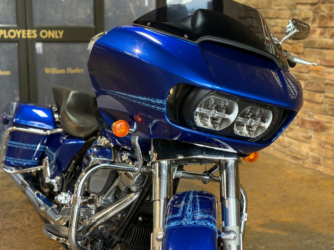 Road Glide®