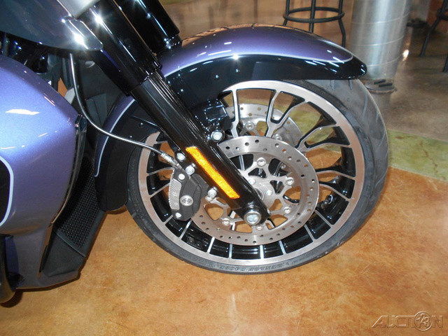 Street Glide® 3 Limited
