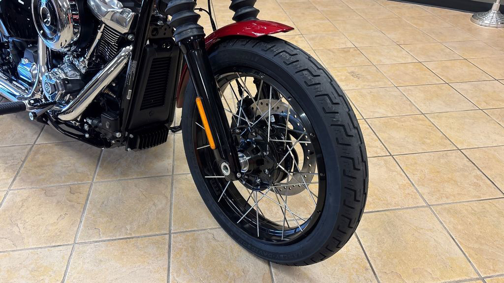 Street Bob®