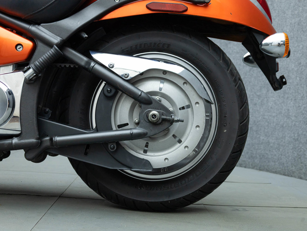 Vulcan 900 Custom