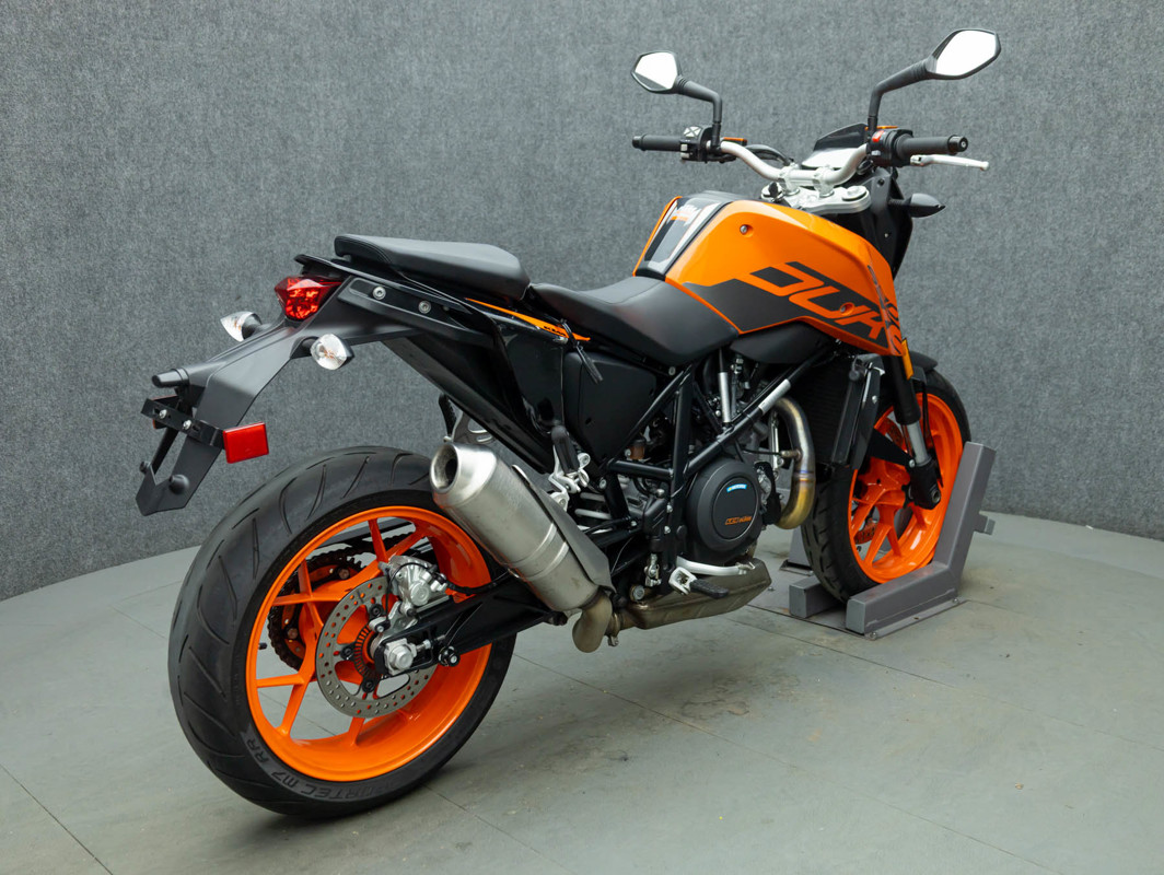 690 Duke