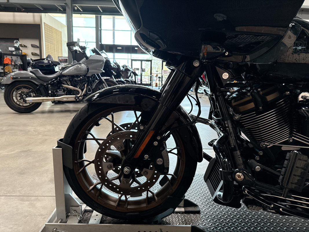 Road Glide® ST