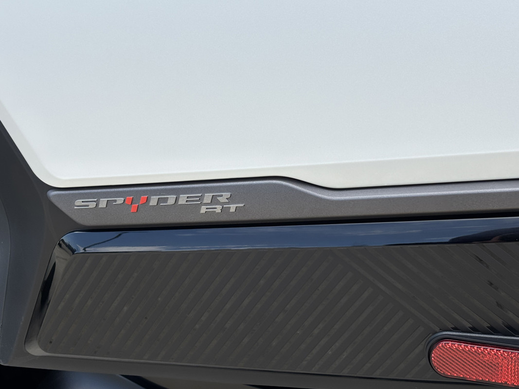 Spyder RT Sea-To-Sky