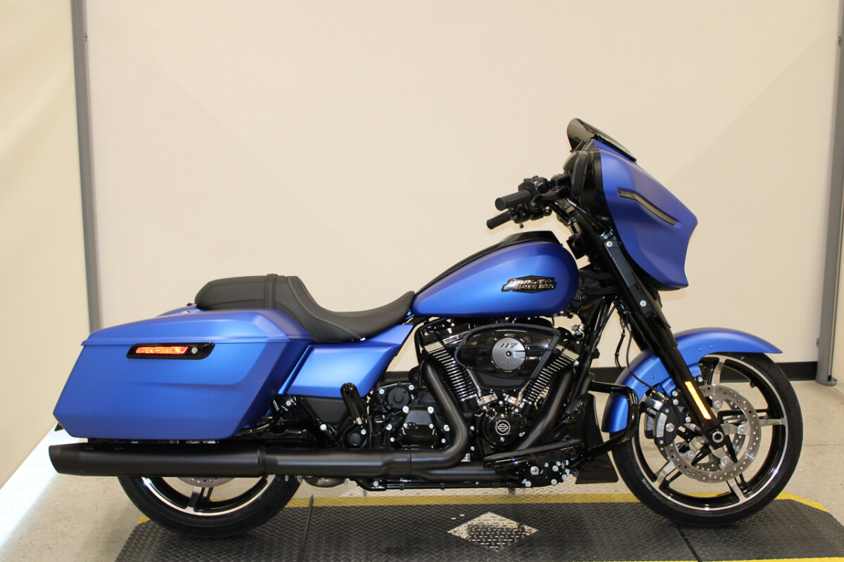 Street Glide®