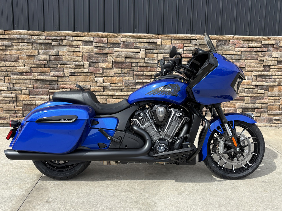 Challenger Dark Horse