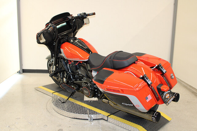 CVO® Street Glide®