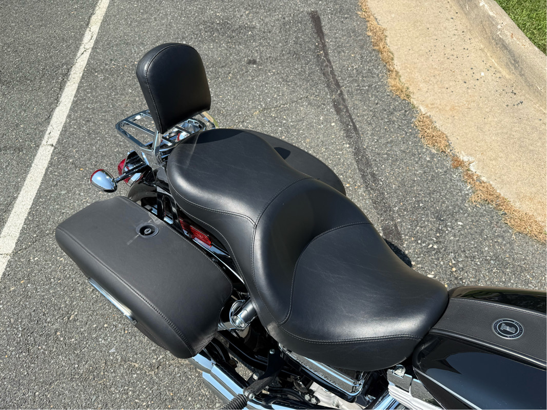 Dyna® Super Glide® Custom
