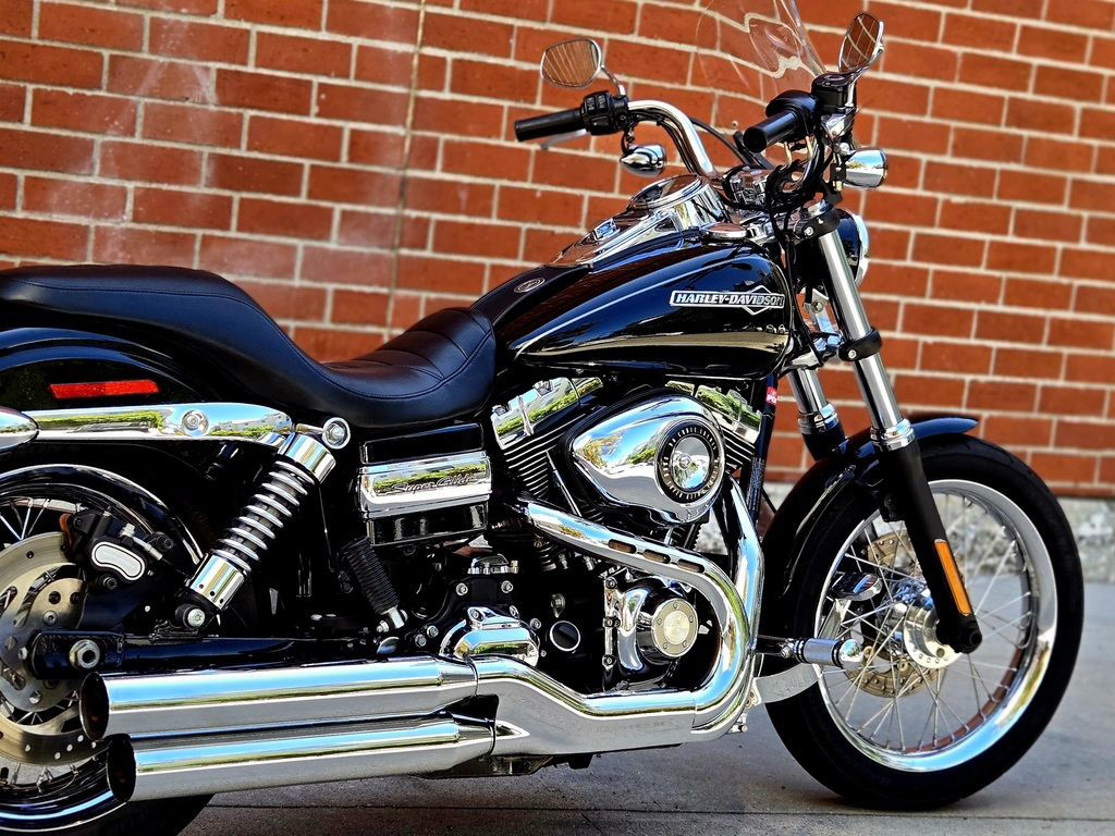 Dyna® Super Glide Custom