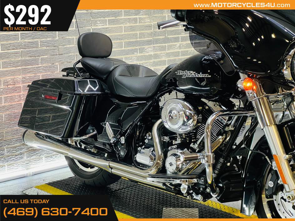 Street Glide®