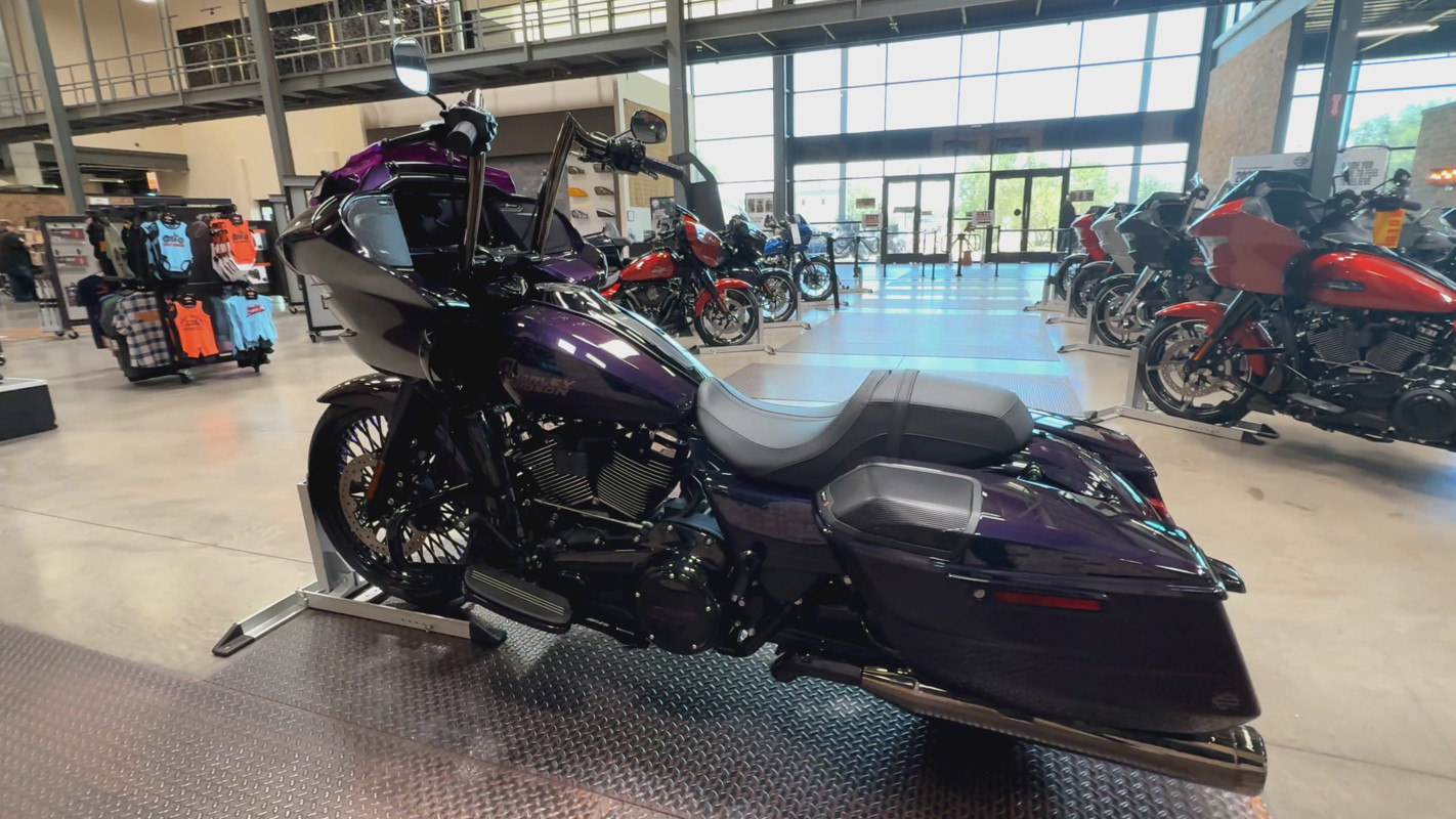 Road Glide®