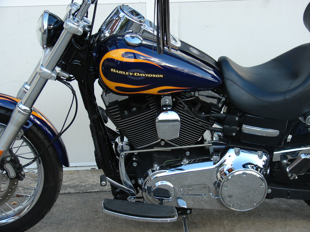 Dyna® Super Glide Custom