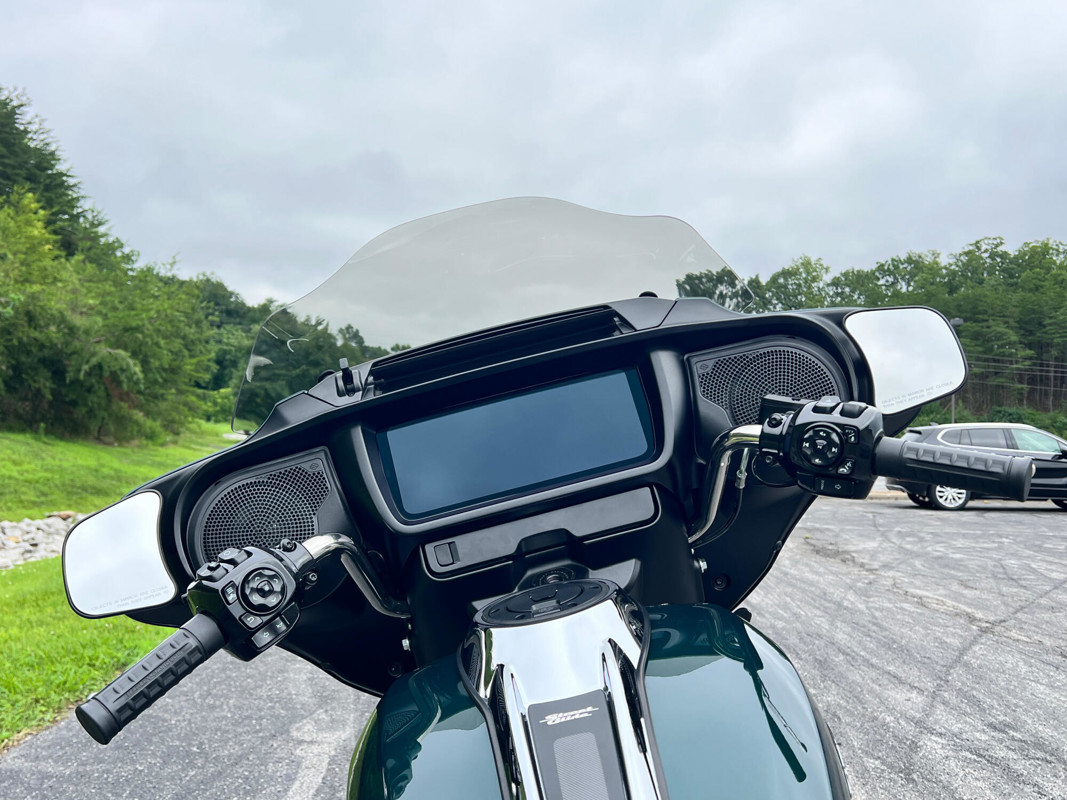 Street Glide®