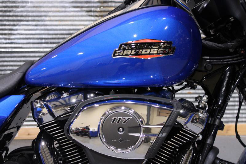 Street Glide®