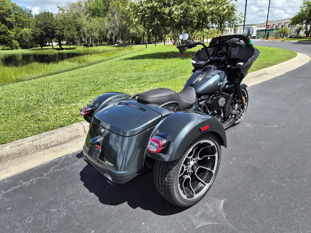 Road Glide® 3