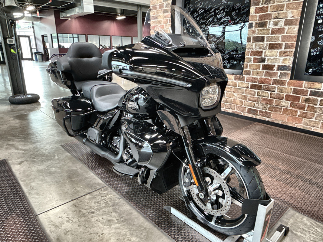 Street Glide® Ultra