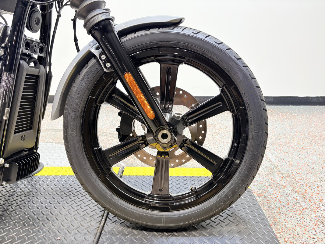 Street Bob®
