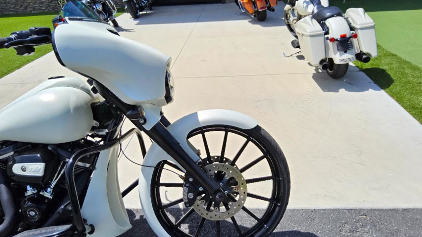 Street Glide®