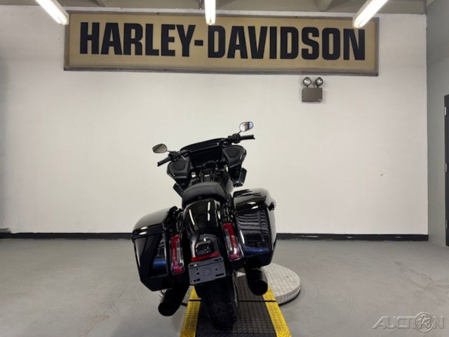 Road Glide®