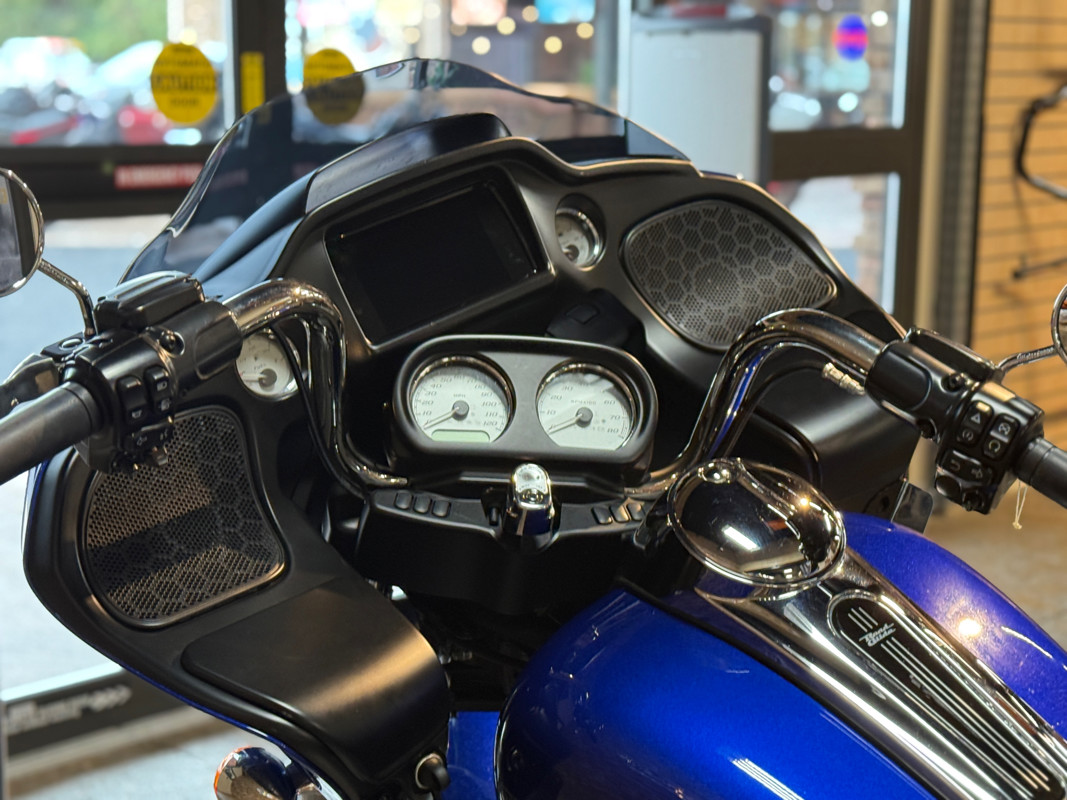 Road Glide®