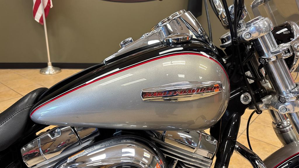 Dyna® Super Glide® Custom