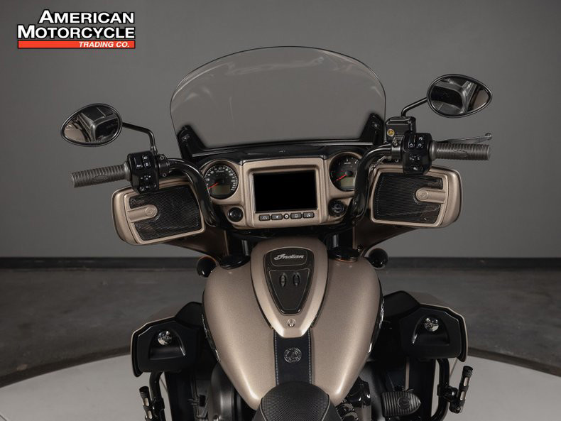 Roadmaster Dark Horse