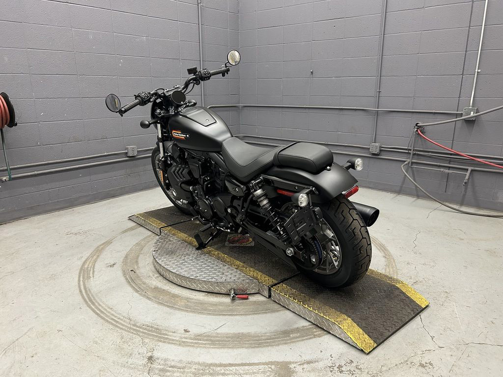 Nightster