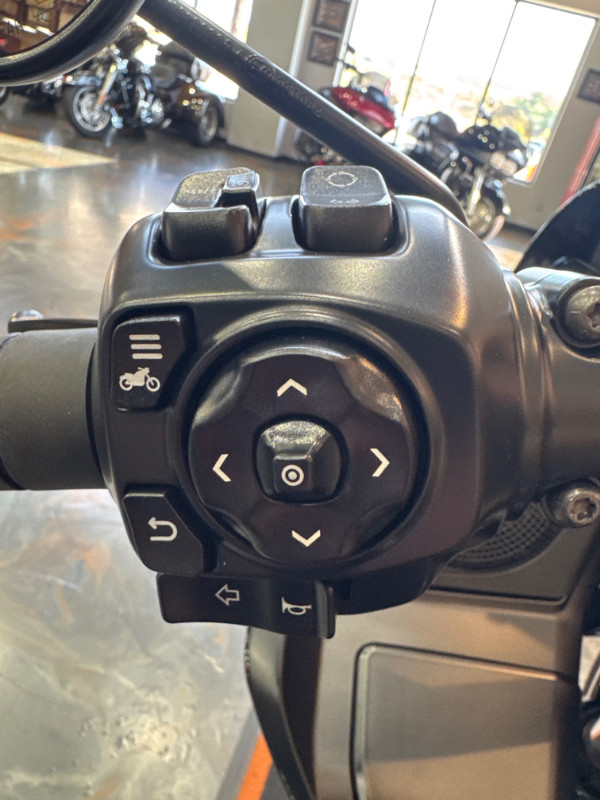 Road Glide®