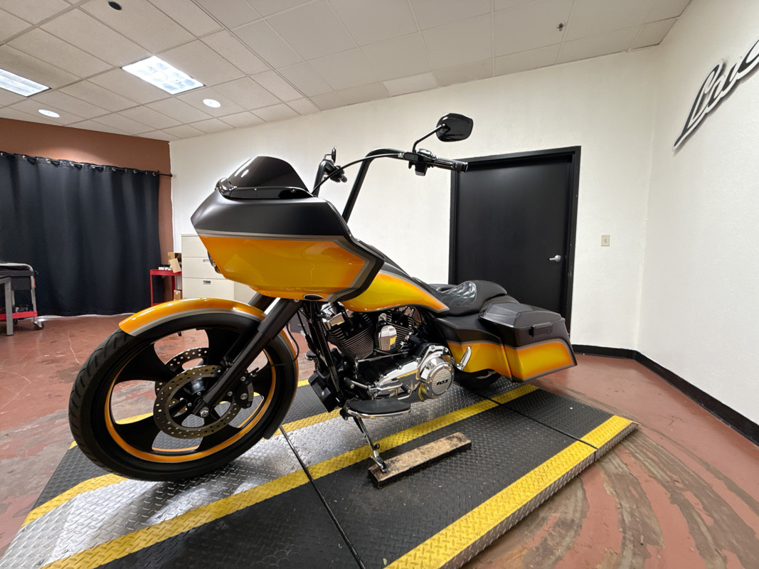 Road Glide® Custom