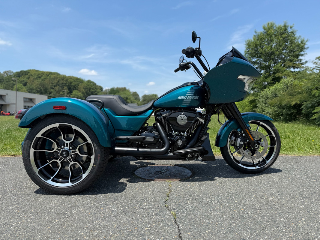 Road Glide® 3