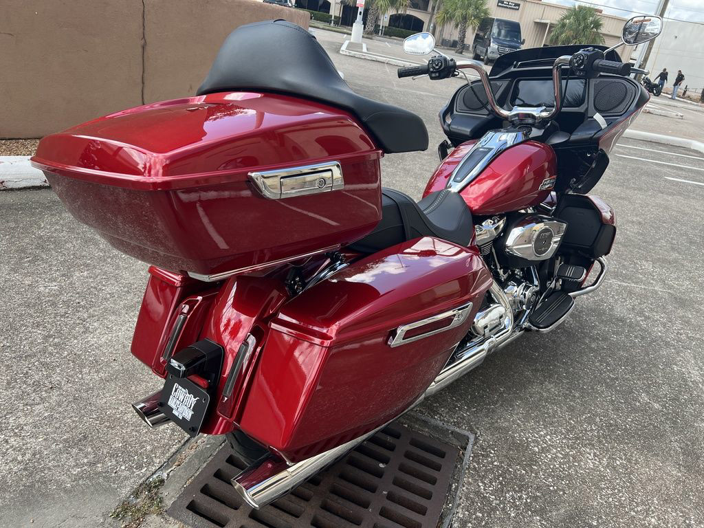Road Glide®