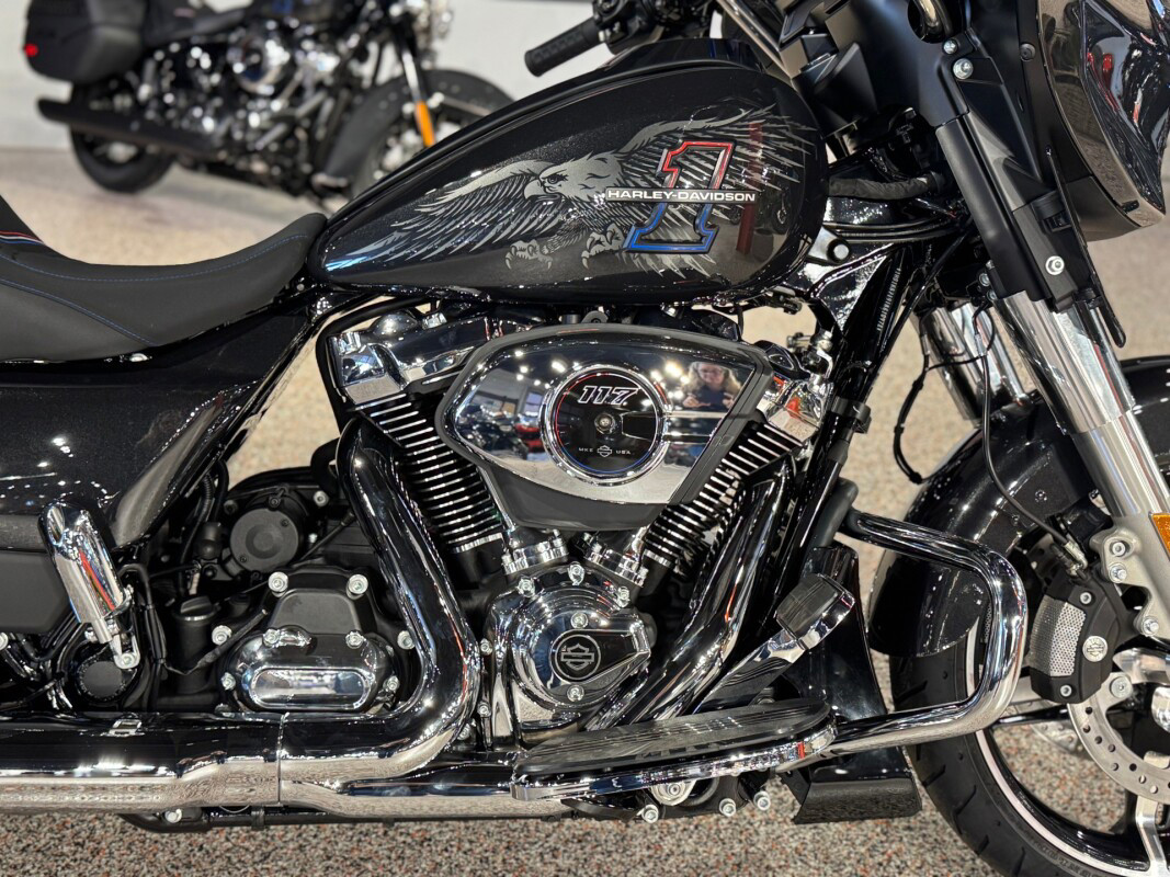 Street Glide®