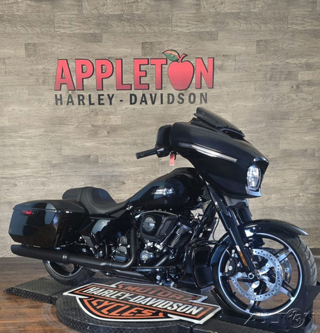 Street Glide®