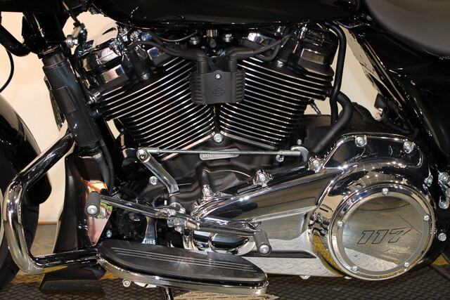 Road Glide®