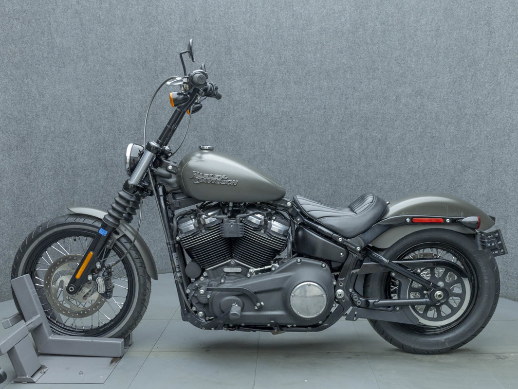 Softail® Street Bob®