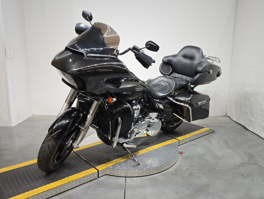Road Glide® Ultra